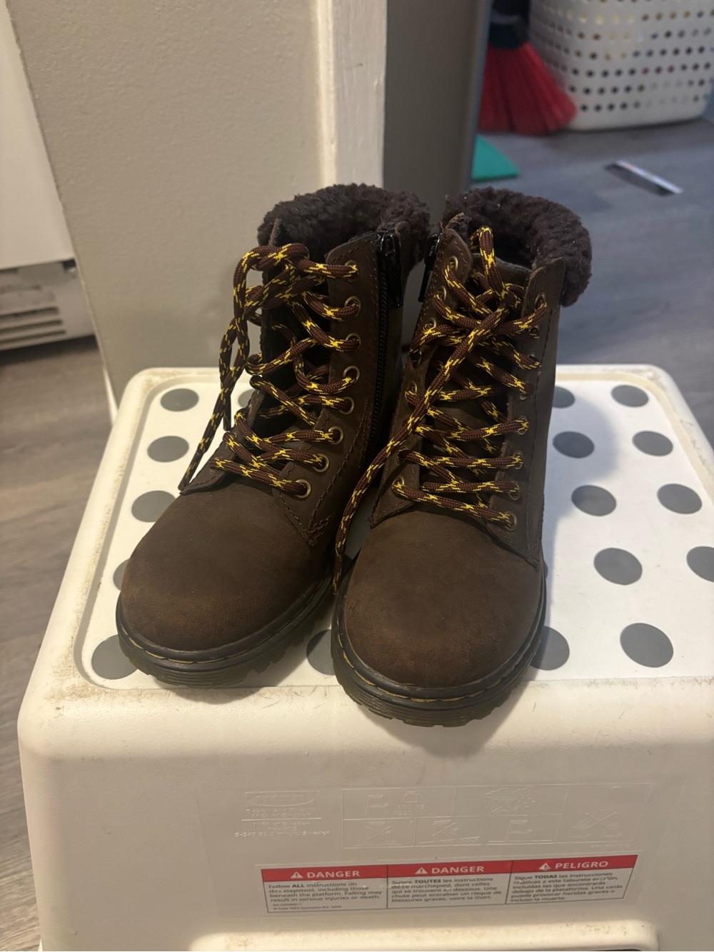 Dr. Martens Kids Brown Faux-Fur Collar Lace-Up Boots with Yellow-Accent Laces